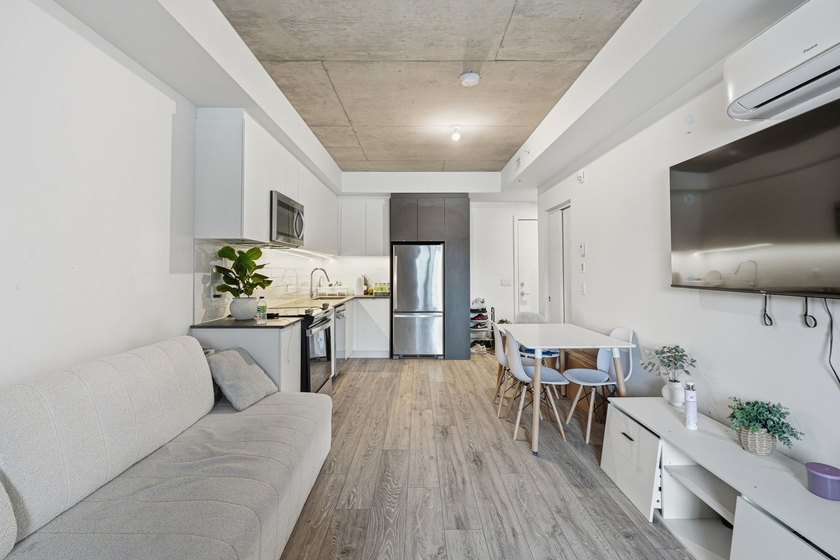 Rare condo de luxe d'une chambre, oriente nord-ouest, situe dans - photo 4