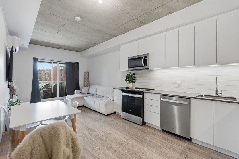Rare condo de luxe d'une chambre, oriente nord-ouest, situe dans - photo 6