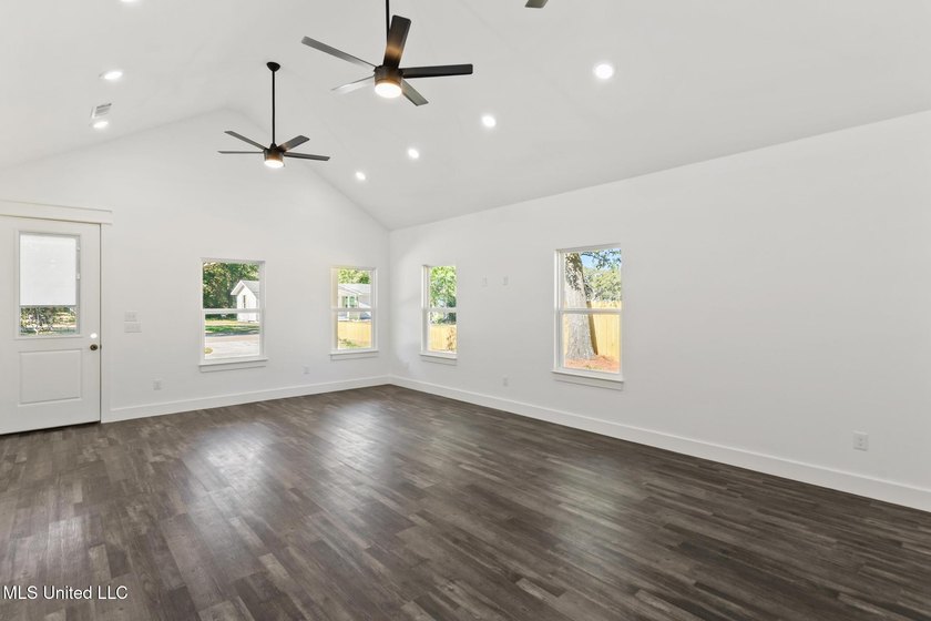 This beautifully crafted new construction home offers 4 bedrooms - photo 3