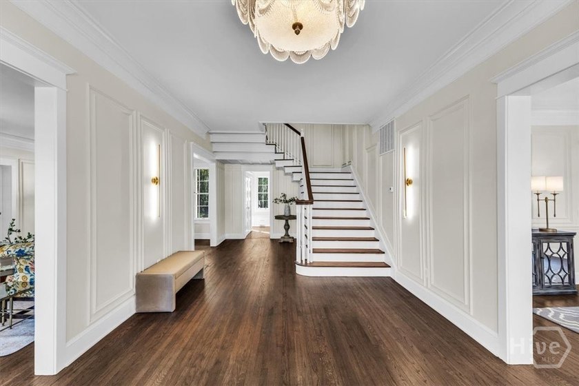 Experience luxury living in this fully renovated Savannah - photo 12