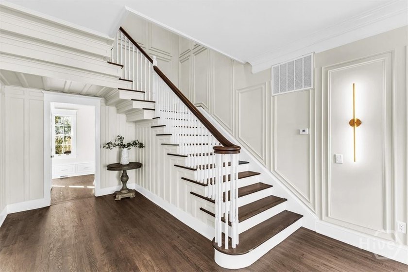 Experience luxury living in this fully renovated Savannah - photo 14