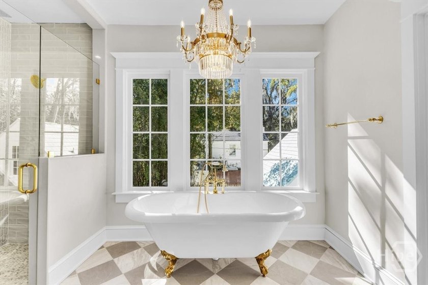 Experience luxury living in this fully renovated Savannah - photo 46