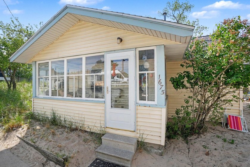 Great Investment Opportunity!!! 2 homes on 1 lot. Currently - photo 5
