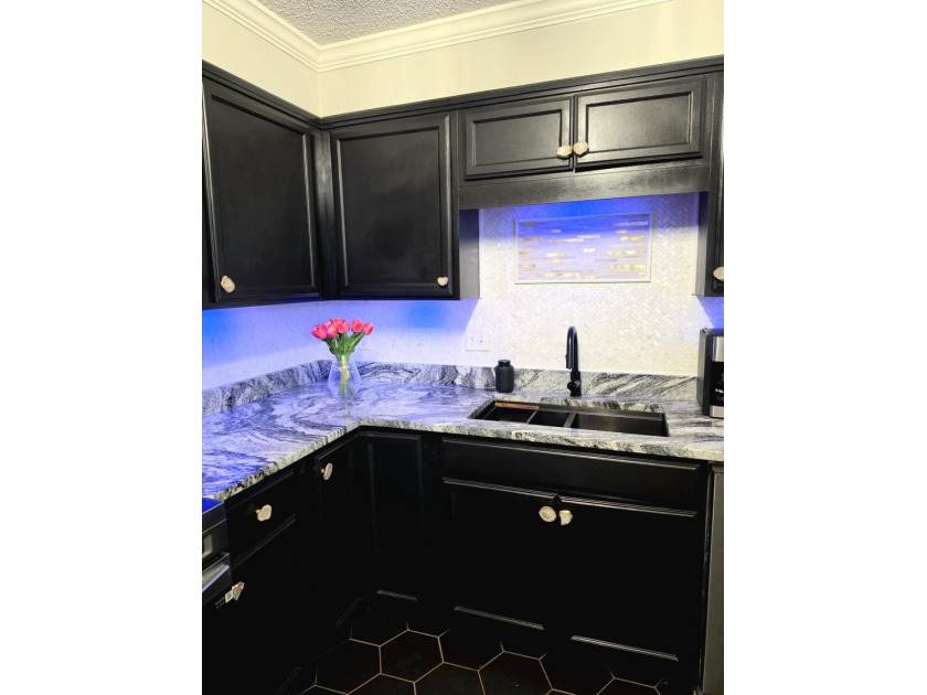 Welcome to Condo 4A at The Pinnacle Condominium Chattanooga - photo 9