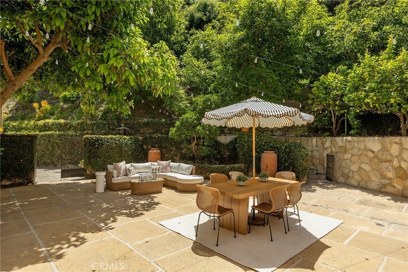 Welcome to ''Villa Bellatorre,'' a remodeled Montecito estate - photo 14