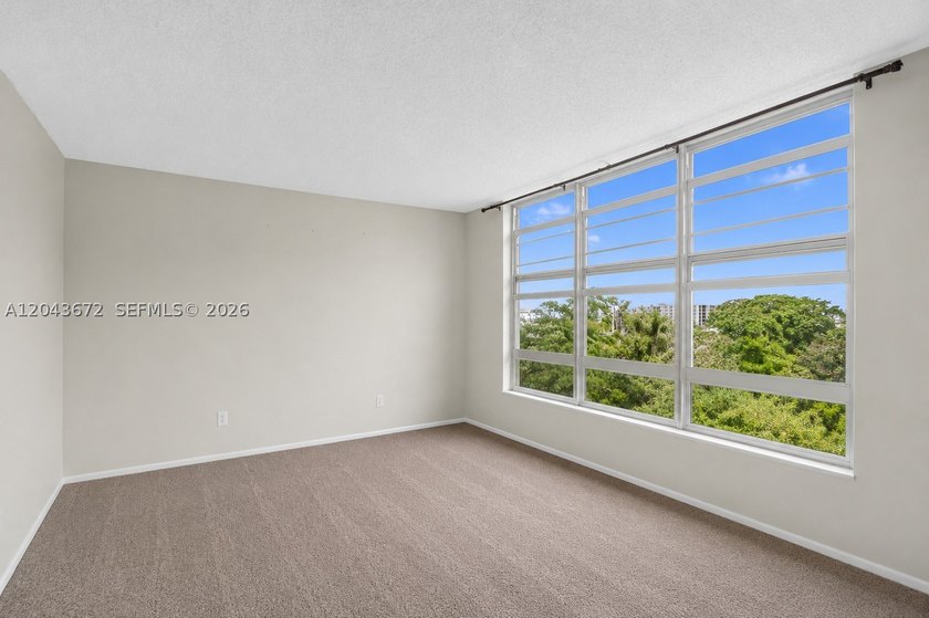Welcome to Building 38, one of Palm-Aire's most desirable - photo 17