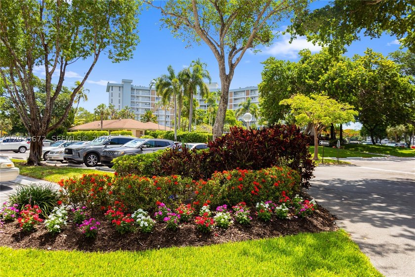 Welcome to Building 38, one of Palm-Aire's most desirable - photo 25