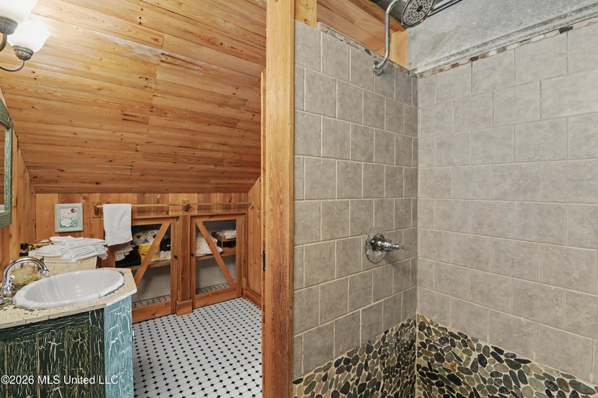 Timeless Charm Meets Modern Living -- Minutes from Downtown Bay - photo 31