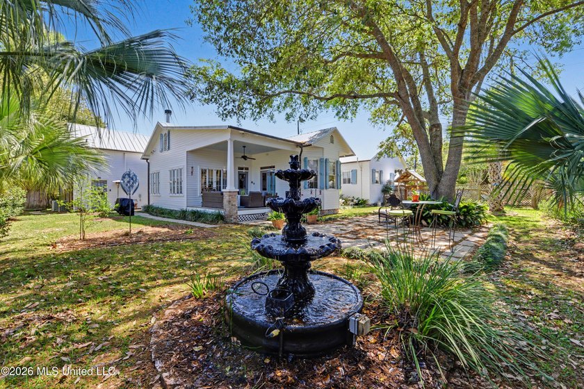 Timeless Charm Meets Modern Living -- Minutes from Downtown Bay - photo 37