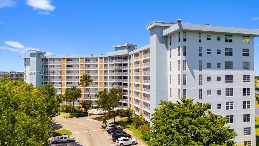 Welcome to Building 38, one of Palm-Aire's most desirable - photo 43