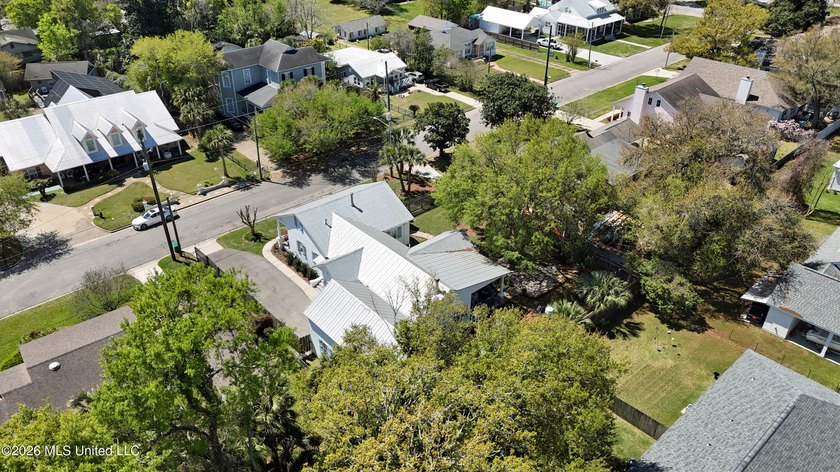 Timeless Charm Meets Modern Living -- Minutes from Downtown Bay - photo 46