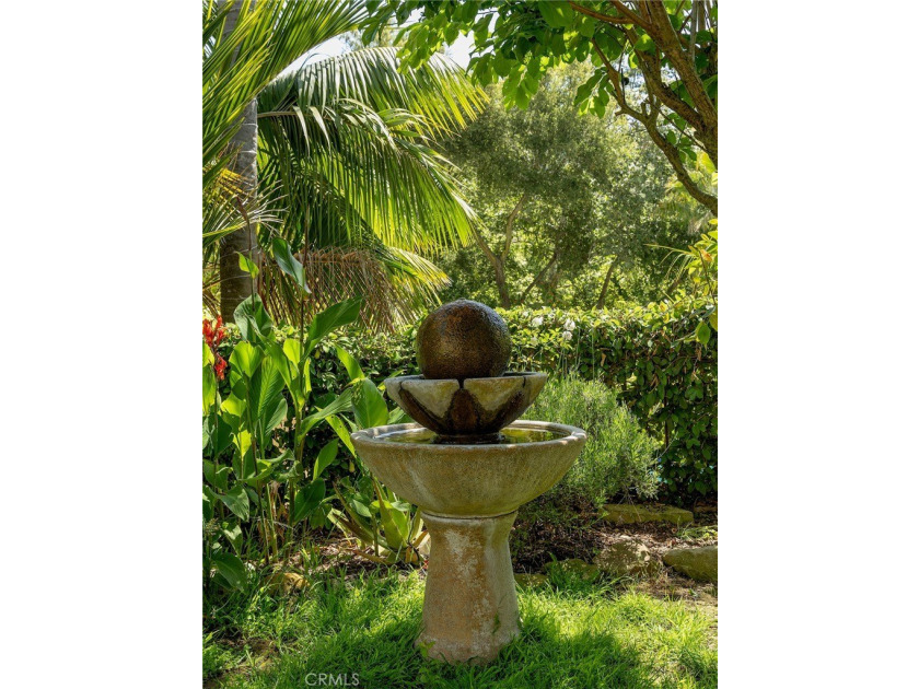 Welcome to ''Villa Bellatorre,'' a remodeled Montecito estate - photo 46