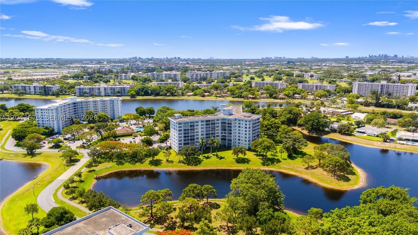 Welcome to Building 38, one of Palm-Aire's most desirable - photo 50
