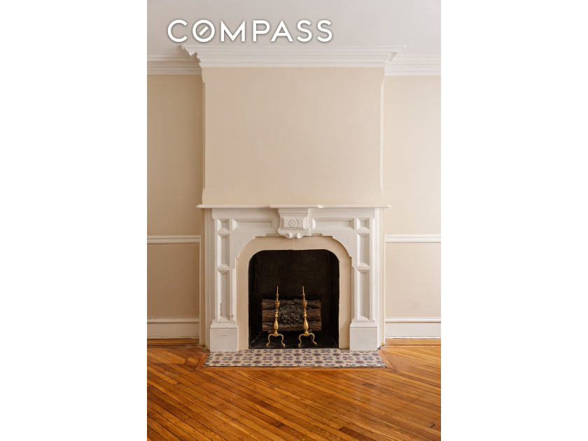 Rare Crown Heights Beauty. This four story townhouse has had - photo 11