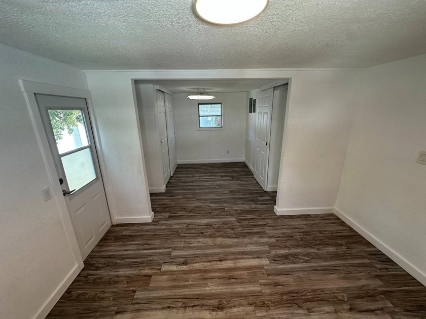 Welcome to Silk Oak Lodge - Resort-Style Living in the Heart of - photo 13