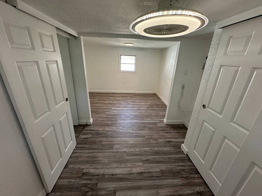 Welcome to Silk Oak Lodge - Resort-Style Living in the Heart of - photo 14