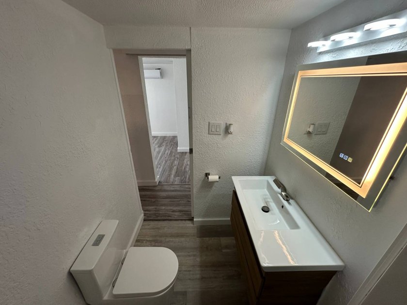 Welcome to Silk Oak Lodge - Resort-Style Living in the Heart of - photo 21