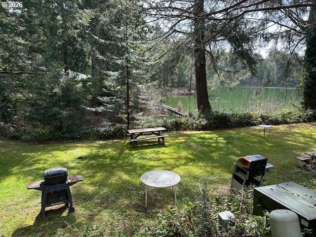 Cutie in Buck Lake Trailer Park with wonderful lake views. This - photo 15