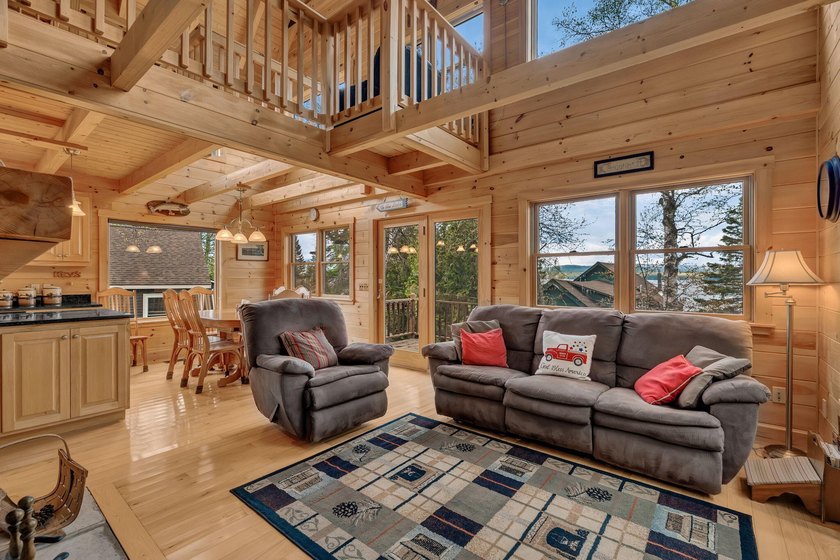 Lovingly built and cared for by the same family of skilled - photo 17