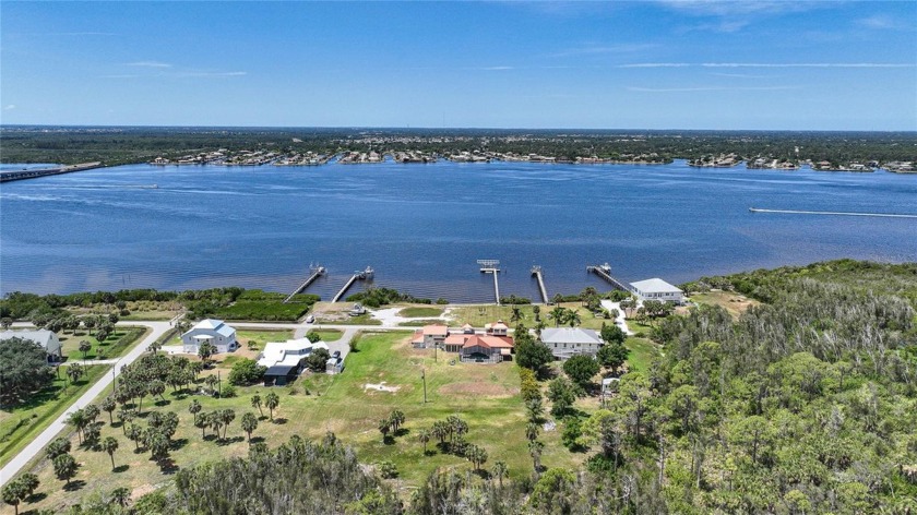 Unique is an understatement in describing this 4 bedroom, 3 - photo 7