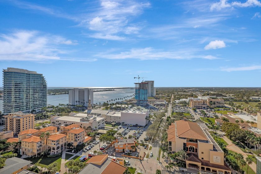 Experience unparalleled luxury in the heart of downtown City - photo 40