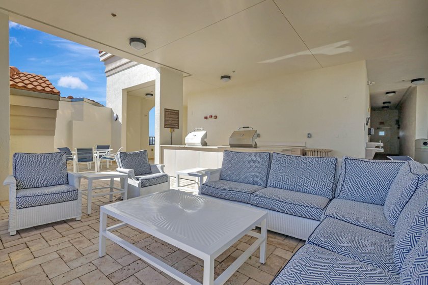 Experience unparalleled luxury in the heart of downtown City - photo 46