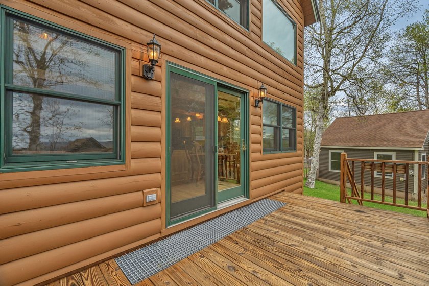 Lovingly built and cared for by the same family of skilled - photo 48