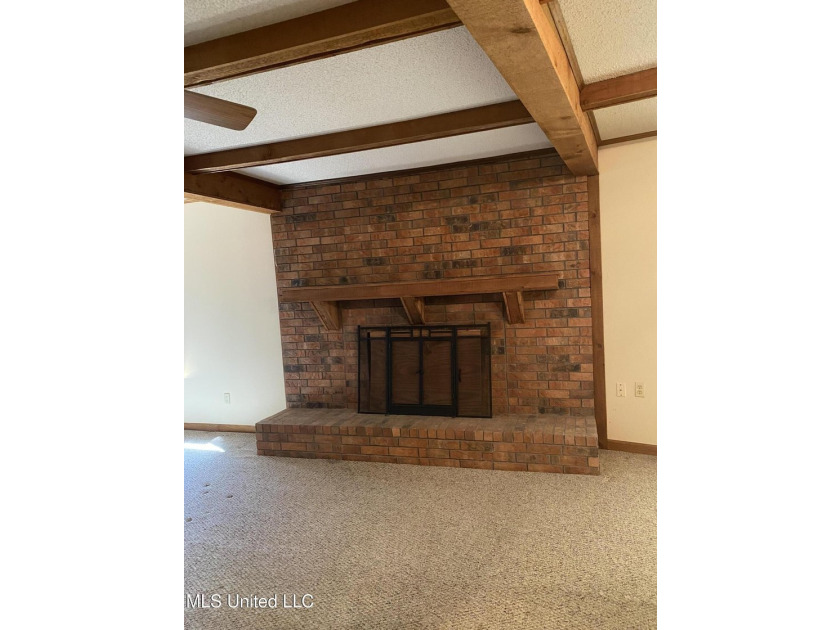 So much to offer in this Southern Coastal home. This ranch style - photo 6