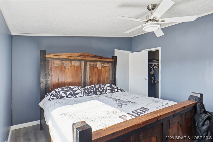 Tidy, clean and updated manufactured home with over 3 acres - photo 12