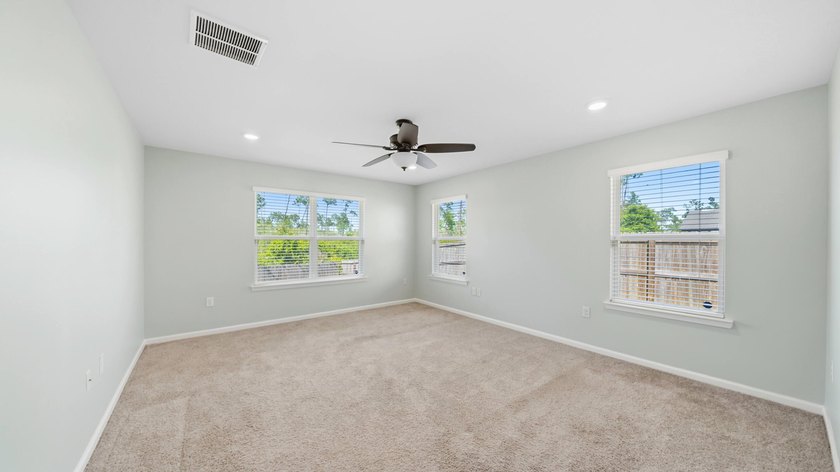 Welcome to a beautifully maintained 4-bedroom, 2-bath home in - photo 12
