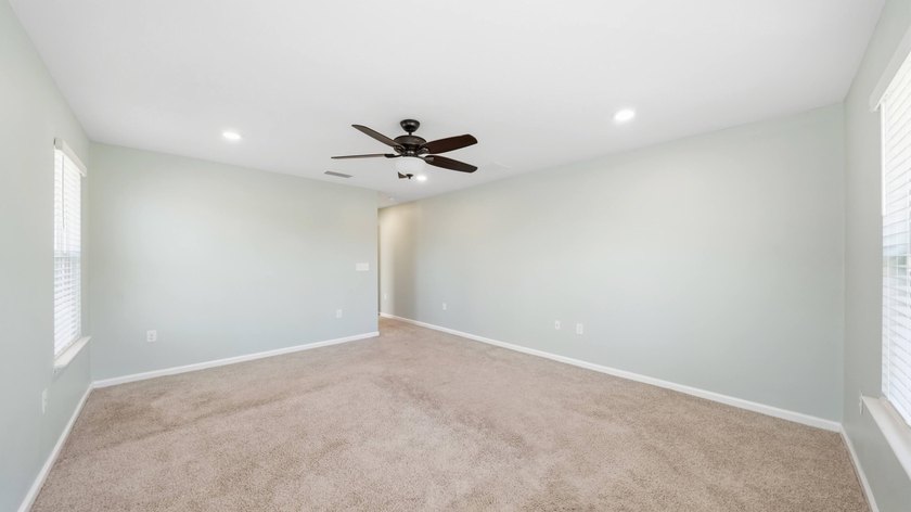 Welcome to a beautifully maintained 4-bedroom, 2-bath home in - photo 13