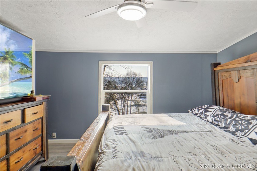 Tidy, clean and updated manufactured home with over 3 acres - photo 14