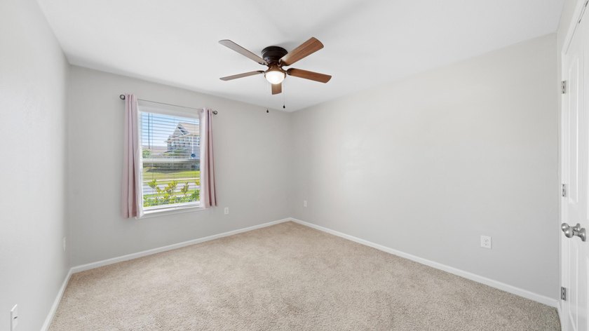 Welcome to a beautifully maintained 4-bedroom, 2-bath home in - photo 21