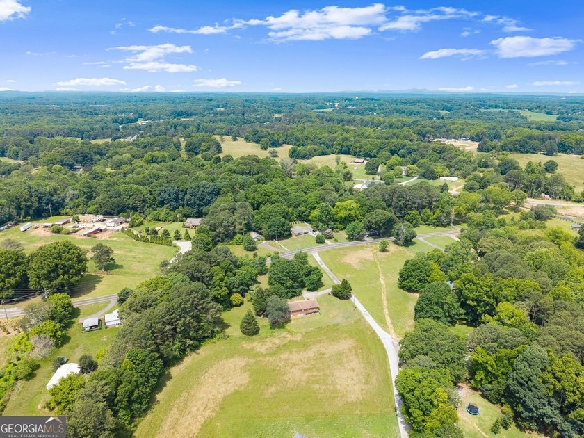 Discover the possibilities with this charming brick ranch - photo 27