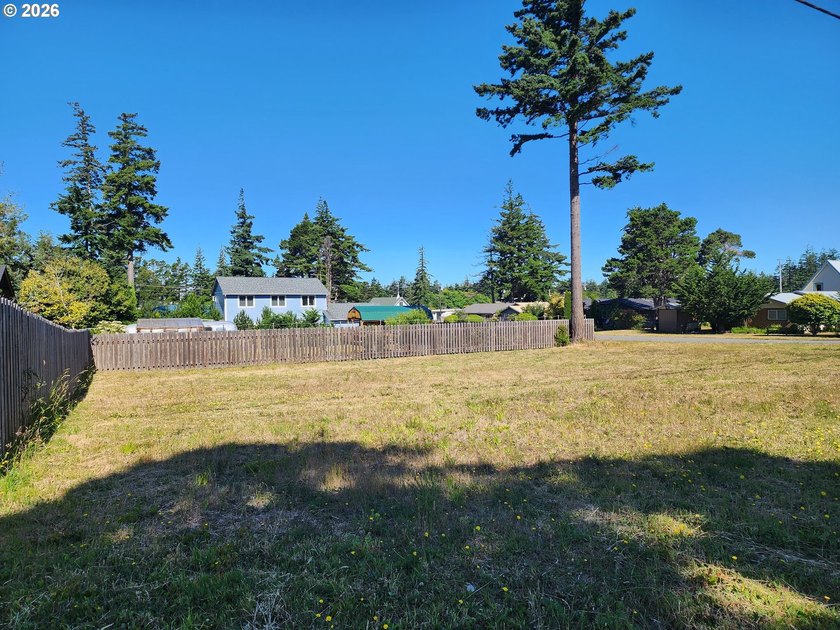 Discover the possibilities with this cleared, level corner lot - photo 3