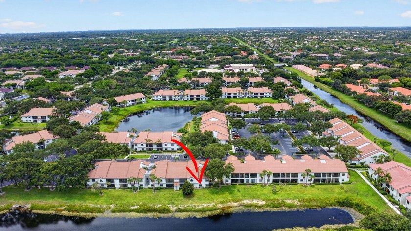 Create your own masterpiece in this spacious first floor lake - photo 24