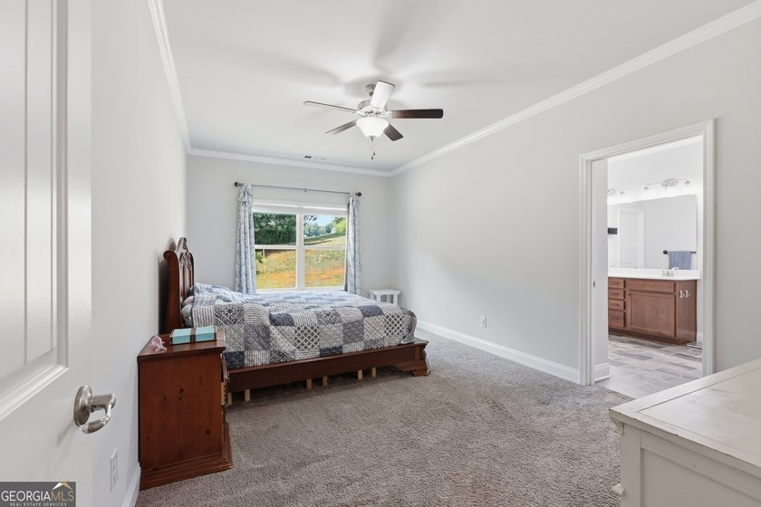 Newer construction, 3 private acres, and over 2,800 square feet - photo 29