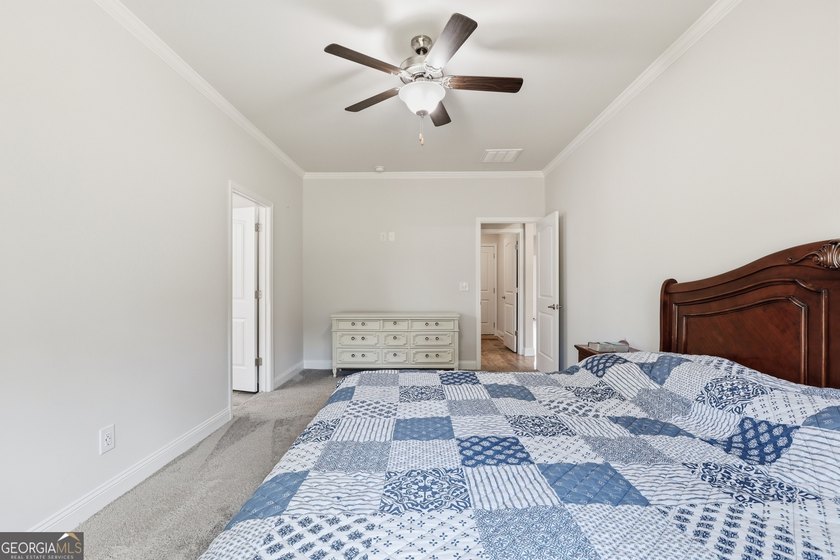 Newer construction, 3 private acres, and over 2,800 square feet - photo 30