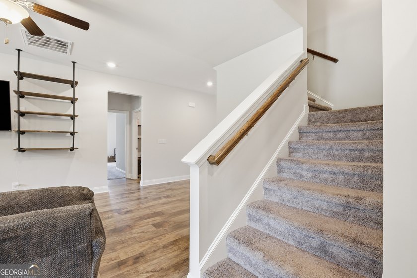 Newer construction, 3 private acres, and over 2,800 square feet - photo 46