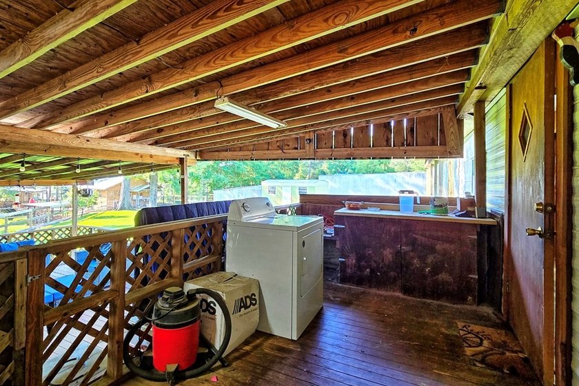 Affordable Lake Area Living with Room to Roam! This affordable 3 - photo 12