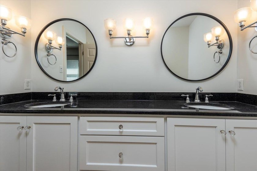 Exceptional Germantown home situated on over a half-acre lot - photo 19