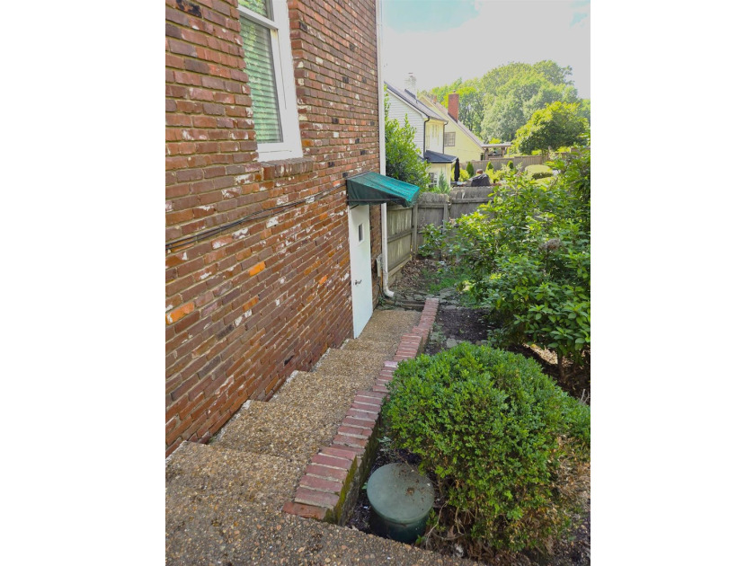 Exceptional Germantown home situated on over a half-acre lot - photo 31