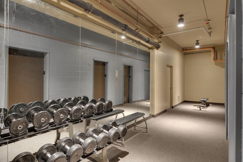 Move right into this bright and modern 1 bedroom at Summit - photo 35