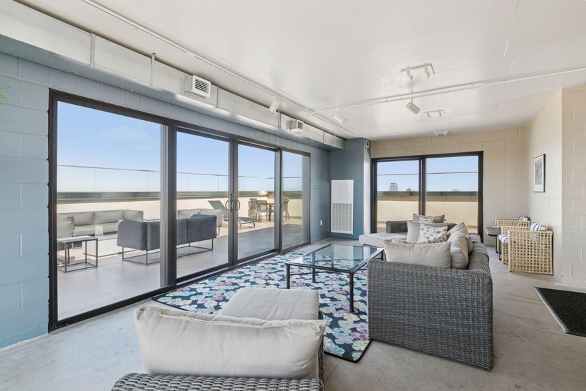 Move right into this bright and modern 1 bedroom at Summit - photo 42