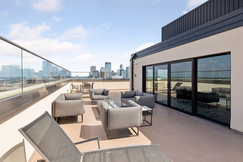 Move right into this bright and modern 1 bedroom at Summit - photo 45