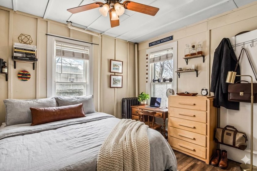 Rarely do you find a 2~flat with this much size, income, and - photo 20