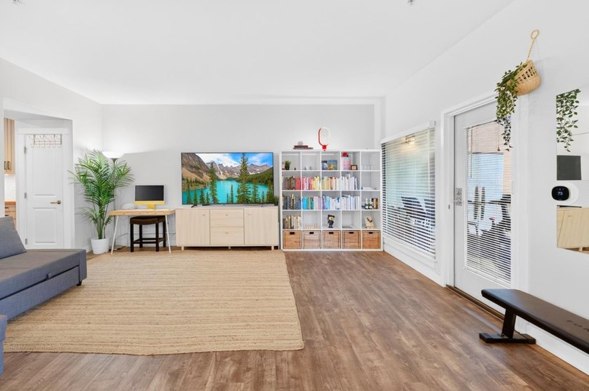 Downtown San Jose Gem! One of the largest 1-bedroom floor plans - photo 12