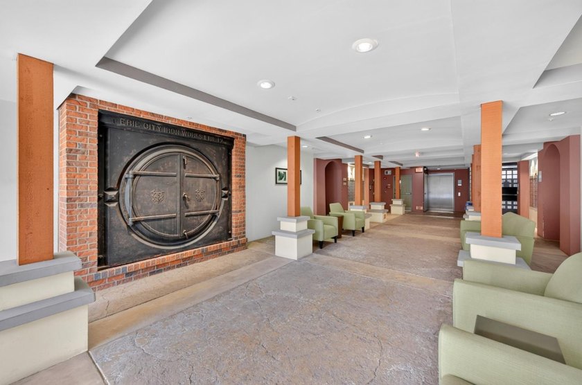 Downtown San Jose Gem! One of the largest 1-bedroom floor plans - photo 23