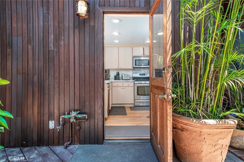 Furnished Winter Seasonal Rental. Defined by the charm of an - photo 6