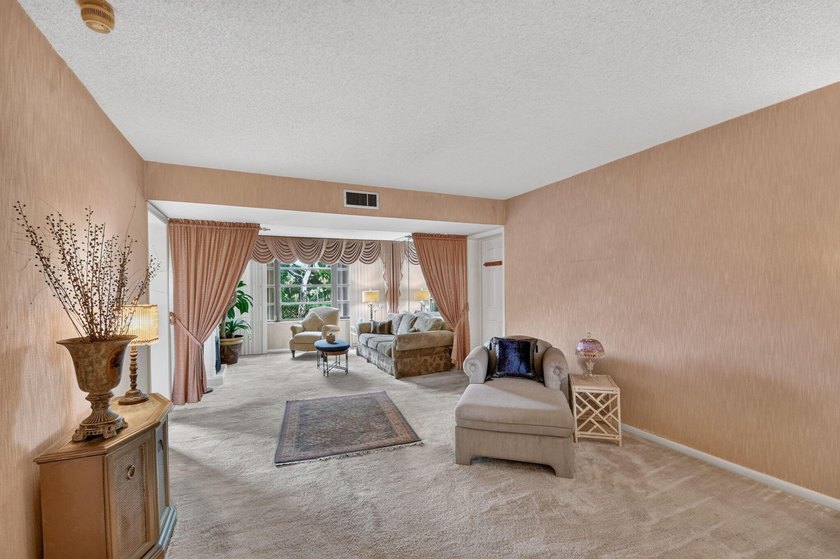 Bring your vision to this spacious 2BR/2BA in the heart of West - photo 15